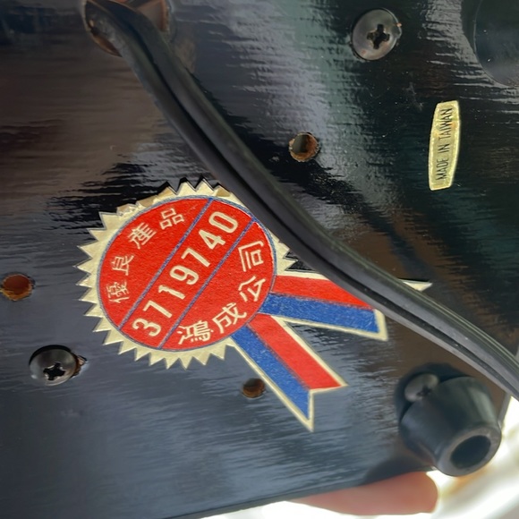 VINTAGE MUSICAL FIBER OPTIC LAMP
FLORAL 1980’S TABLE LAMP CHANGES COLOUR - Picture 6 of 10